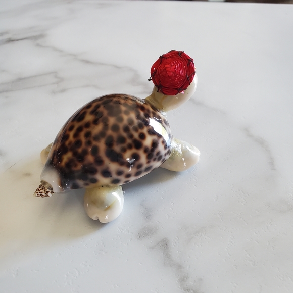 Tiny Sea Shell Turtle Figurine - Picture 8 of 14